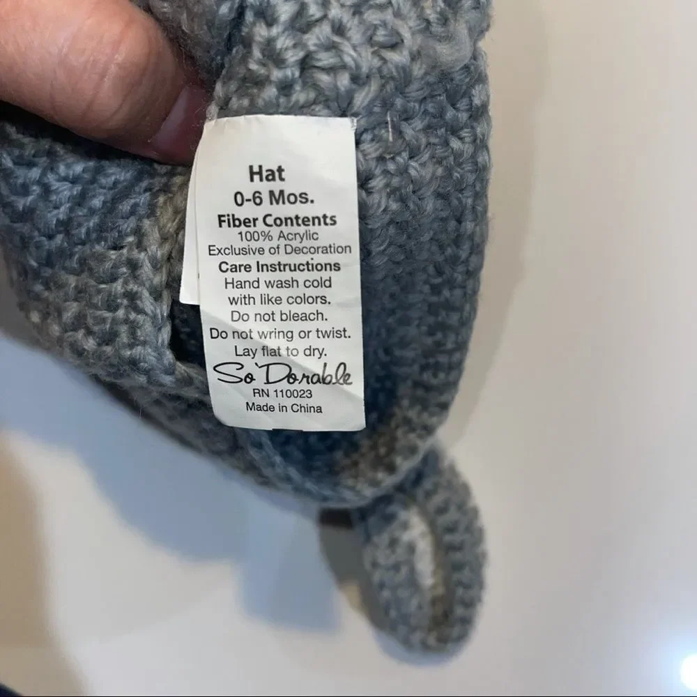 4/$25 - So ‘Dorable Grey &‎ White Crochet Bunny Hat